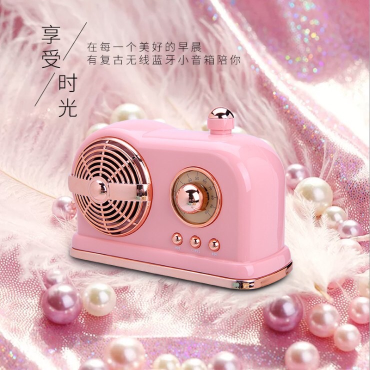 Classical Bluetooth Speaker Wireless Radio Card-plugging Mobile Phone Speaker