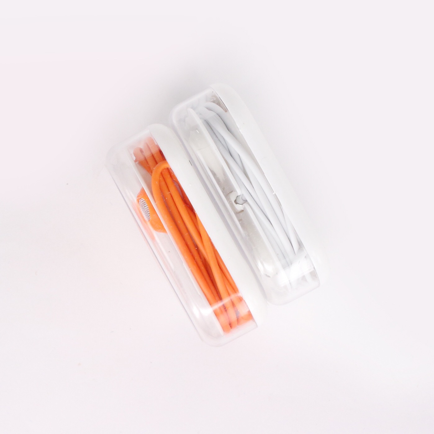 Universal Wired In-Ear Super Mega Bass Earbuds Earphones Earpods for Android Mobile and iPhone