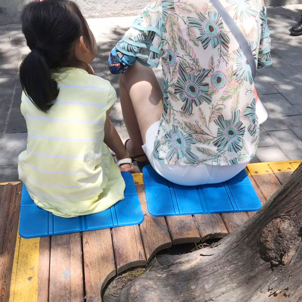 Camping Hiking Portable Cushion Seat Pad Outdoor Folding Camping Moistureproof Cushion Mattress Pad