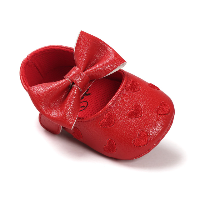 A pair of Baby shoes PU Leather Baby Girl Baby Bow Fringe Soft Soled Non-slip Footwear Crib Shoes