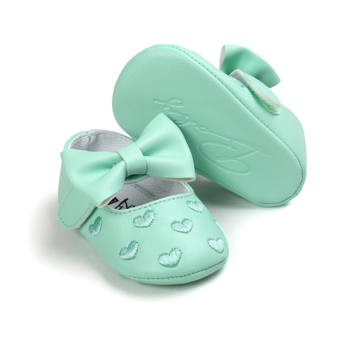 A pair of Baby shoes PU Leather Baby Girl Baby Bow Fringe Soft Soled Non-slip Footwear Crib Shoes