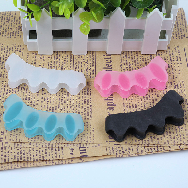 Two pairs of Toe Separator Correction Hallux Valgus Corrector Spreader 4Pcs Foot Care Tool