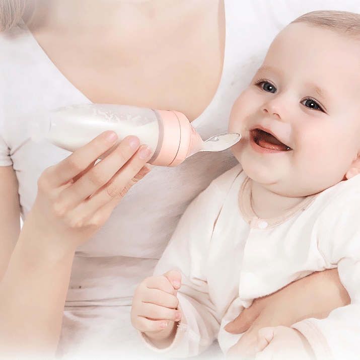 A Newborn Squeezing Feeding Bottle Silicone Training Rice Spoon Infant Supplement Feeder Silicone rice paste bottle feeding spoon for mother and baby auxiliary food Silicone suction cup for children s