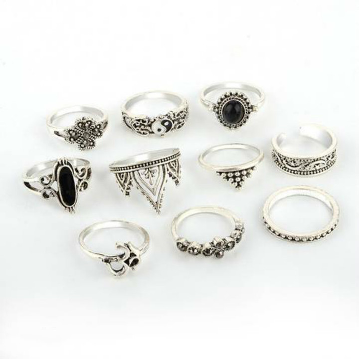 10 Pcs/set Women Fashion Gossip Retro Crystal Crown Carved Moon Star Black Gem Yoga Rings Set