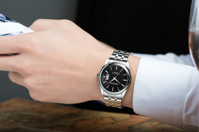Hot sale watches fashion steel belt watchs calendar watch men love gift for fashion and business men