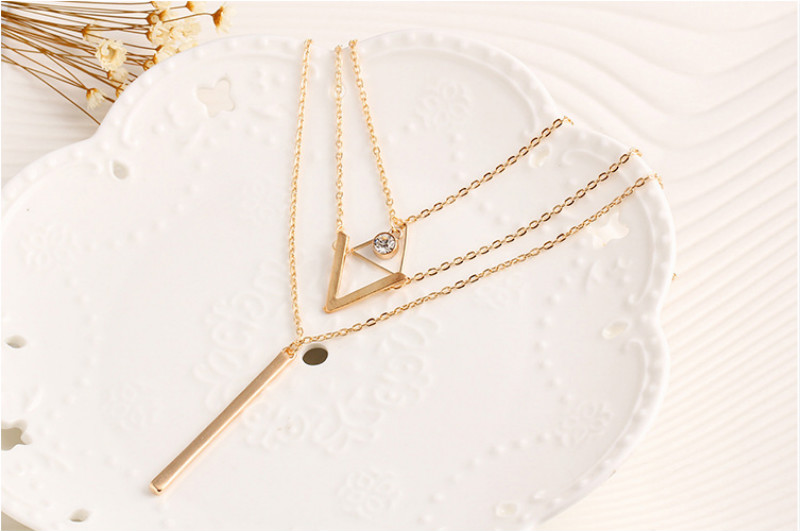 Fashion Crystal Woman Necklaces pendants Trend Multilayer Metal Pendant Clavicle Chain Jewelry gift