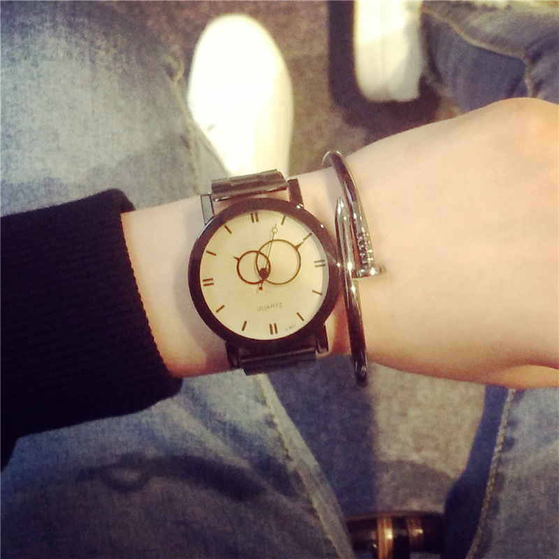 Pair of  Quartz Steel Belt Couple Watches men and women New Korean Trend Student lover Watched