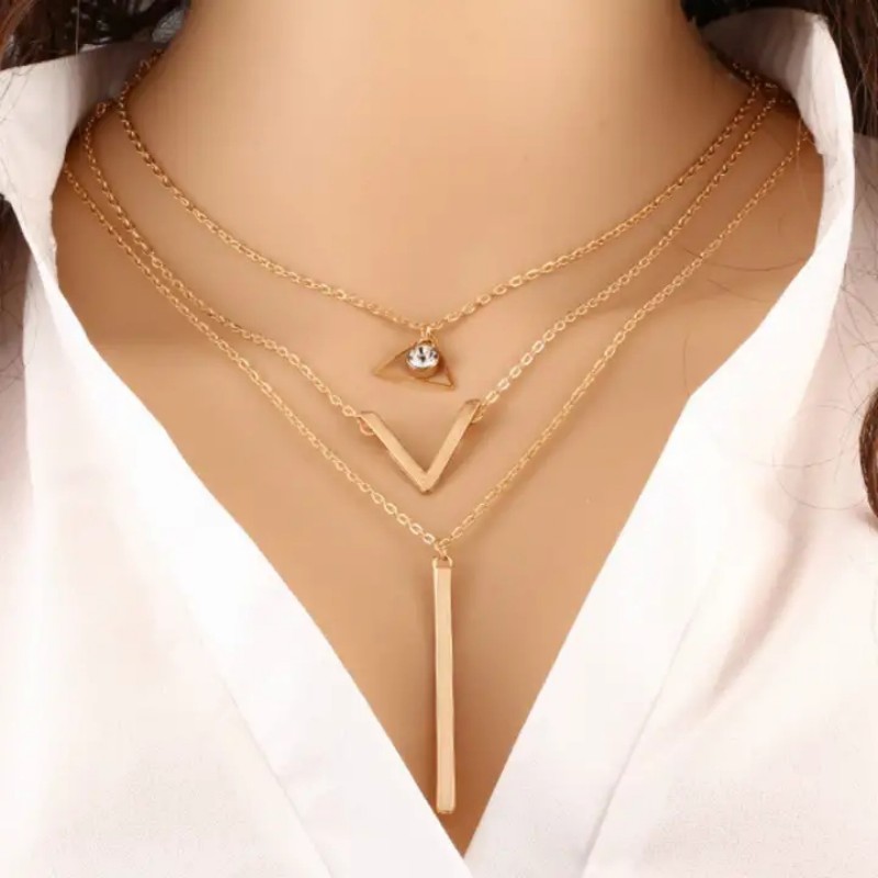 3 Pcs/set Fashion Crystal Woman Necklaces Pendants 3 Trend Multilayer Metal Pendant Clavicle Chain Jewelry Gift Necklaces Best