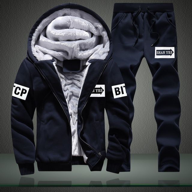 2021 new winter men&apos;s wear thickened and velveted warm sweatsuit sportswear