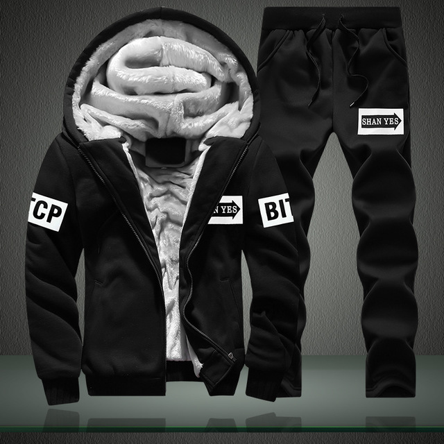 2021 new winter men&apos;s wear thickened and velveted warm sweatsuit sportswear