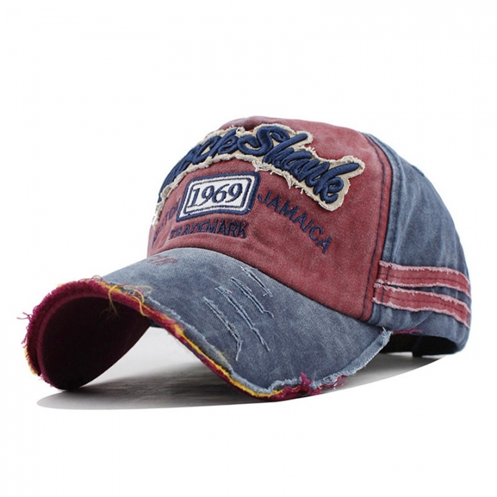 The new hat fashion do old broken edge baseball caps sun hat ，men and women lovers caps