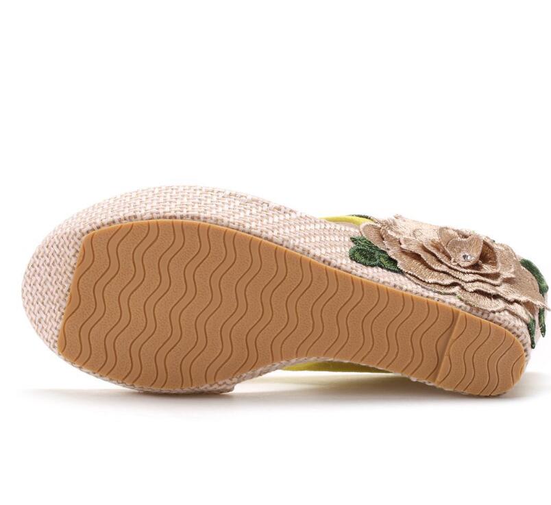 2020 Women Platform Wedge Sandals Herringbone Flip-Flop Slippers White Flower Embroidered Slippers