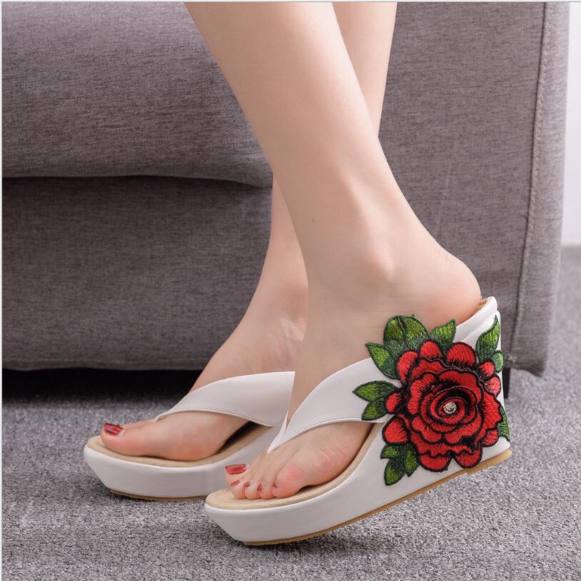 2020 Women Platform Wedge Sandals Herringbone Flip-Flop Slippers White Flower Embroidered Slippers