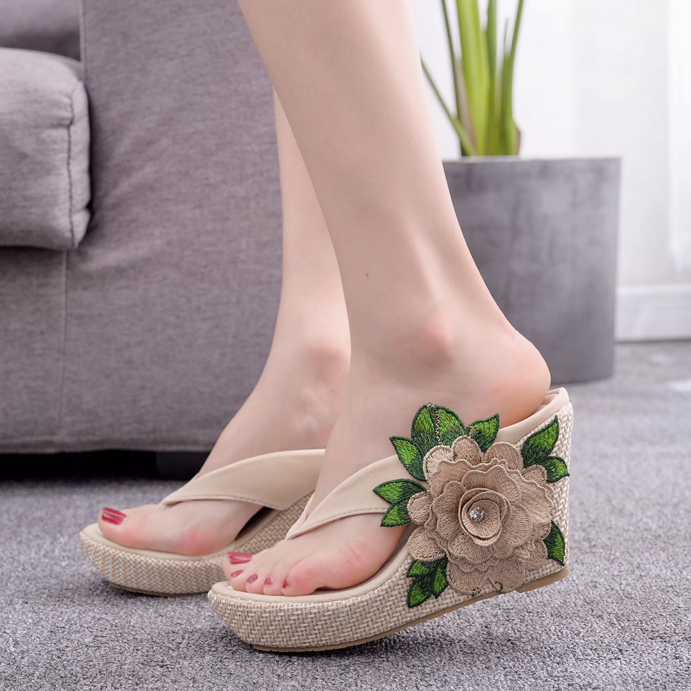 2020 Women Platform Wedge Sandals Herringbone Flip-Flop Slippers White Flower Embroidered Slippers