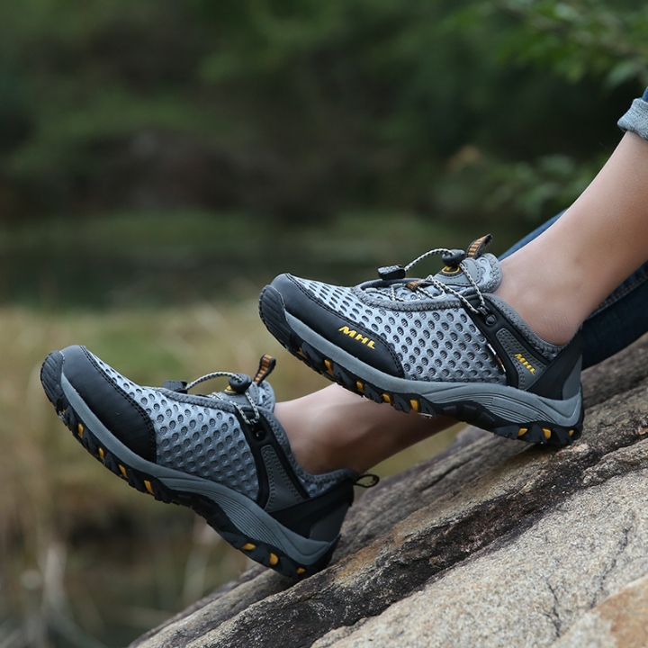 Spring Men Women Climbing Shoes Couple Non-slip Breathable Hiking Shoe Wearable Trekking Sport Shoes