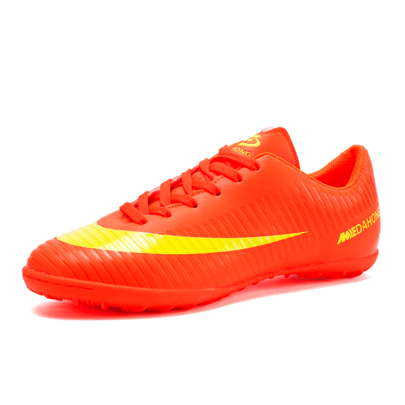 Men Outdoor Breathable Soft Football Shoes Plus Size Kids Comfortable Professional Soccer Shoes