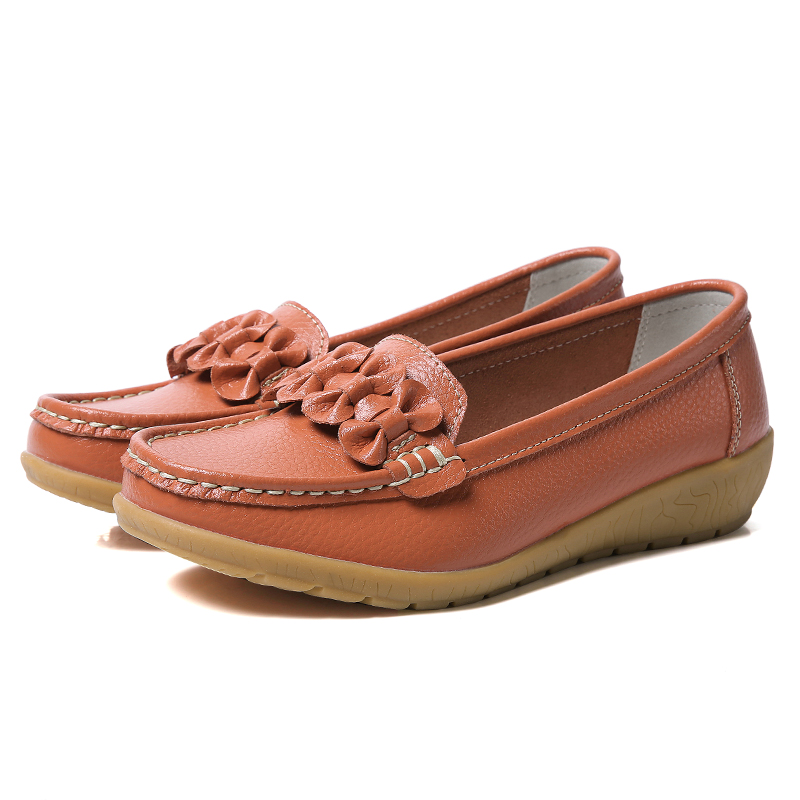 Women Soft Leather Sandals Breathable Leisure Work Shoes Plus Size Lady Peas Shoes
