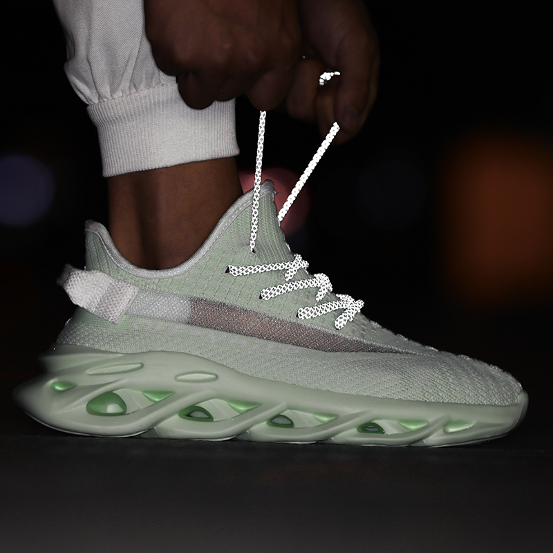 Men 350 V2 Boost Running Shoes Women Breathable Elastic Reflective Sport Shoes Plus Size Sneakers