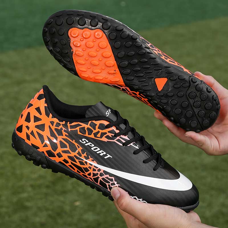 Men Professional Non-slip Spike Football Shoes Women Sport Shoes Breathable Short Nails Soccer Shoes