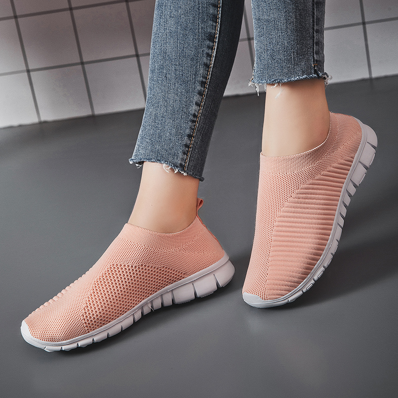 Women Breathable Mesh Sport Shoes Men Light Running Shoes Plus Size Comfortable Outdoor Sneakers