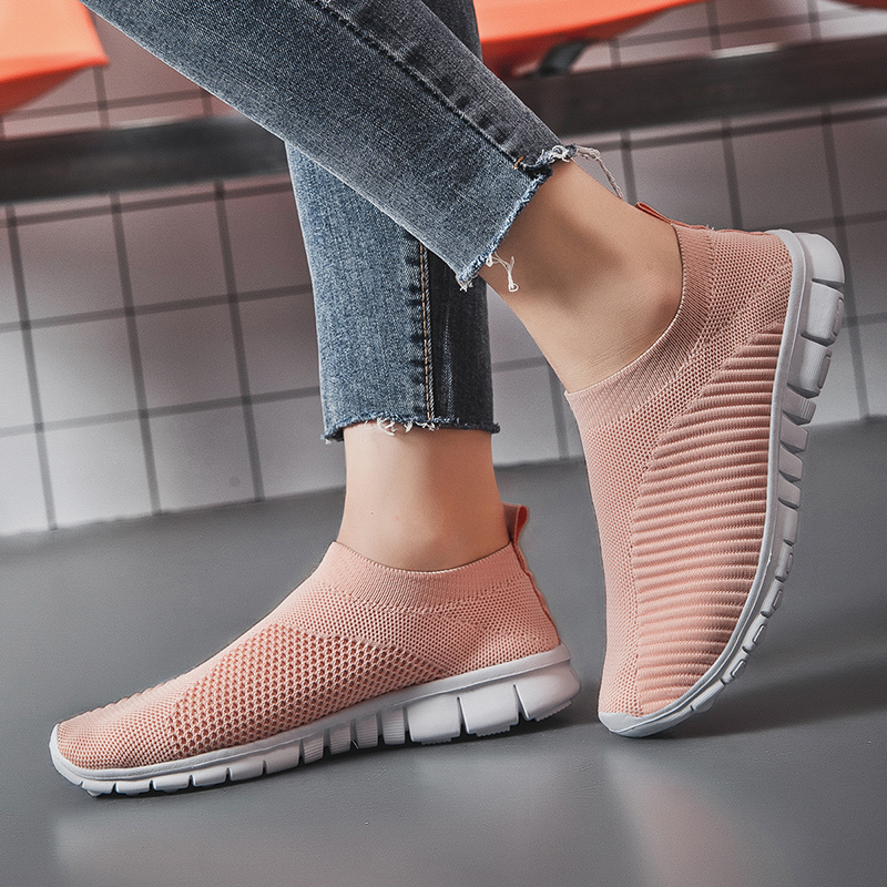 Women Breathable Mesh Sport Shoes Men Light Running Shoes Plus Size Comfortable Outdoor Sneakers
