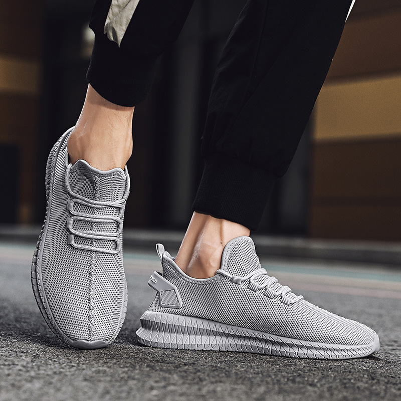 Fashion Men Breathable Mesh Running Shoes Light Soft Sport Shoes Plus Size Outdoor Casual Sneakers