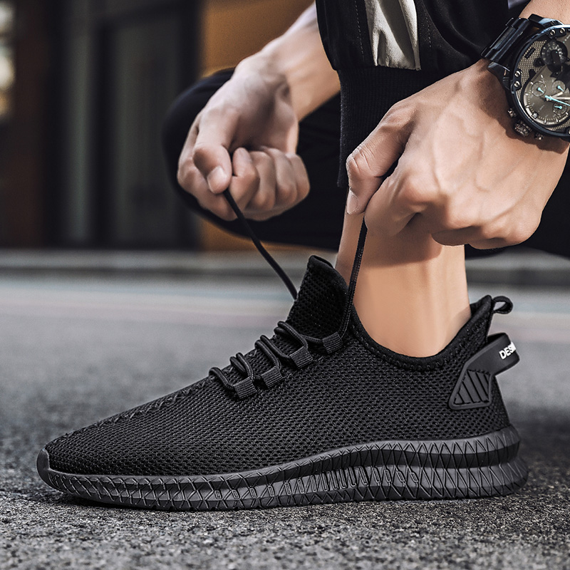 Fashion Men Breathable Mesh Running Shoes Light Soft Sport Shoes Plus Size Outdoor Casual Sneakers