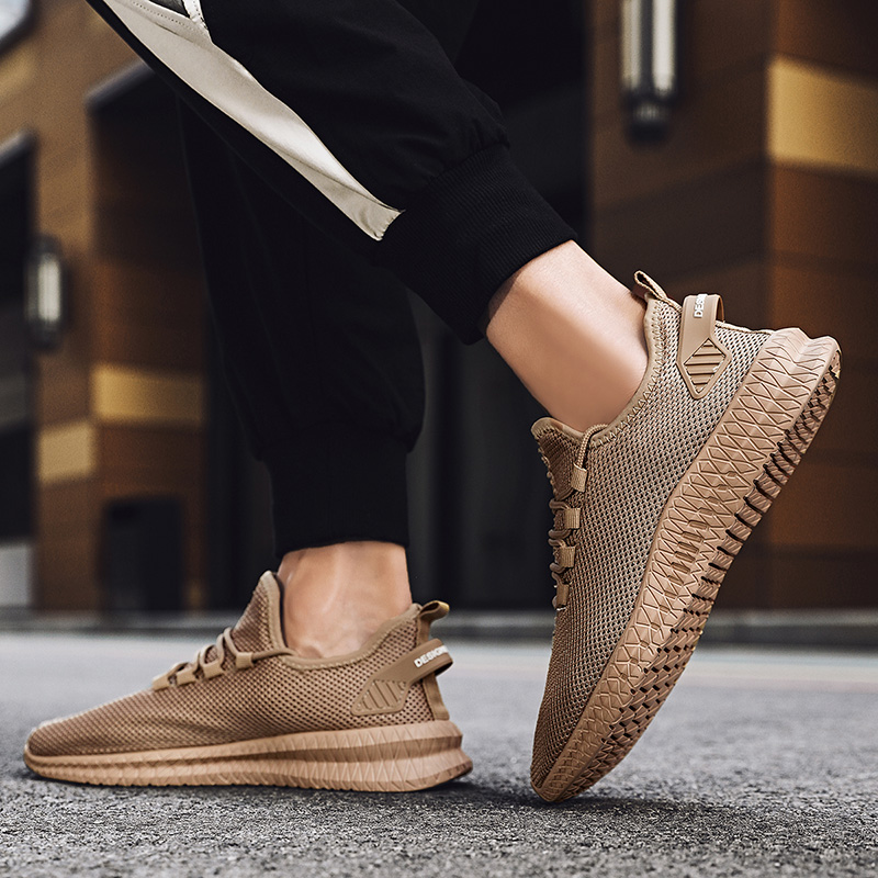 Fashion Men Breathable Mesh Running Shoes Light Soft Sport Shoes Plus Size Outdoor Casual Sneakers