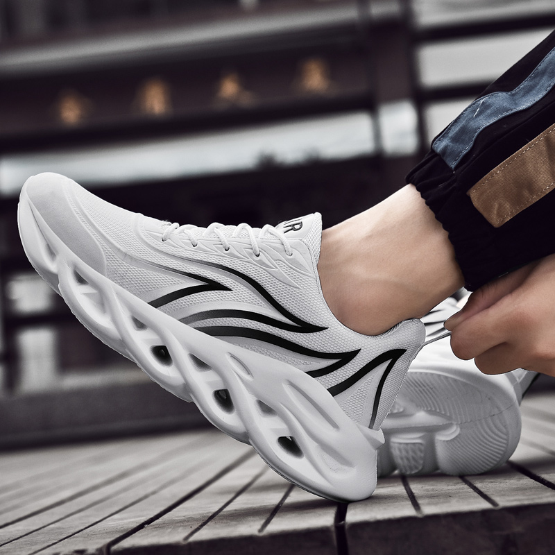 Fashion Men Casual Sport Shoes Outdoor Non-slip Running Shoes Plus Size Twist Light Sneakers