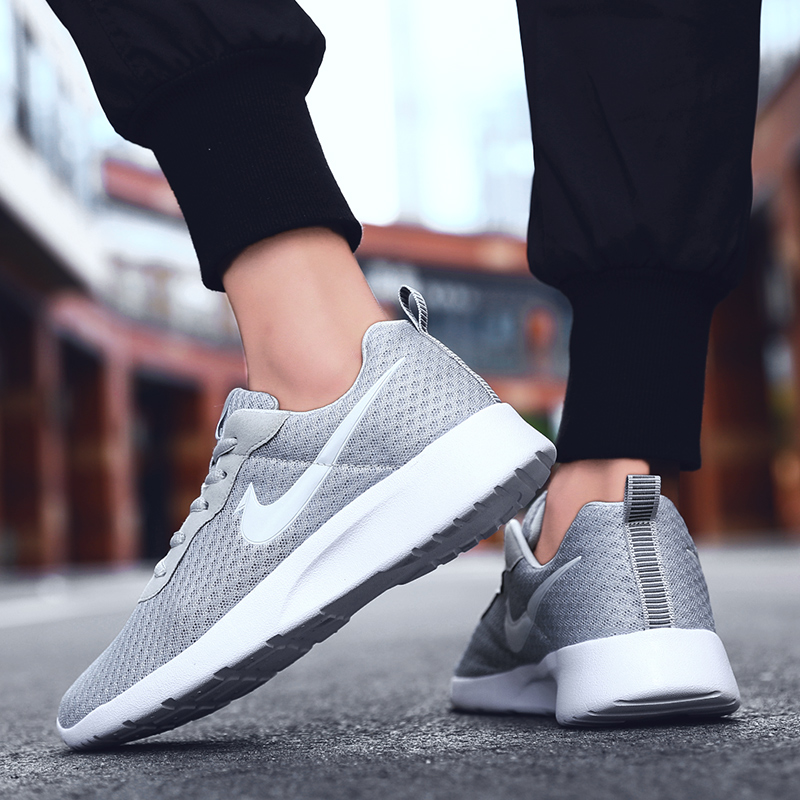 Men Breathable Mesh Sport Shoes Women Casual Light Running Shoes Couple Plus Size Soft Sneakers