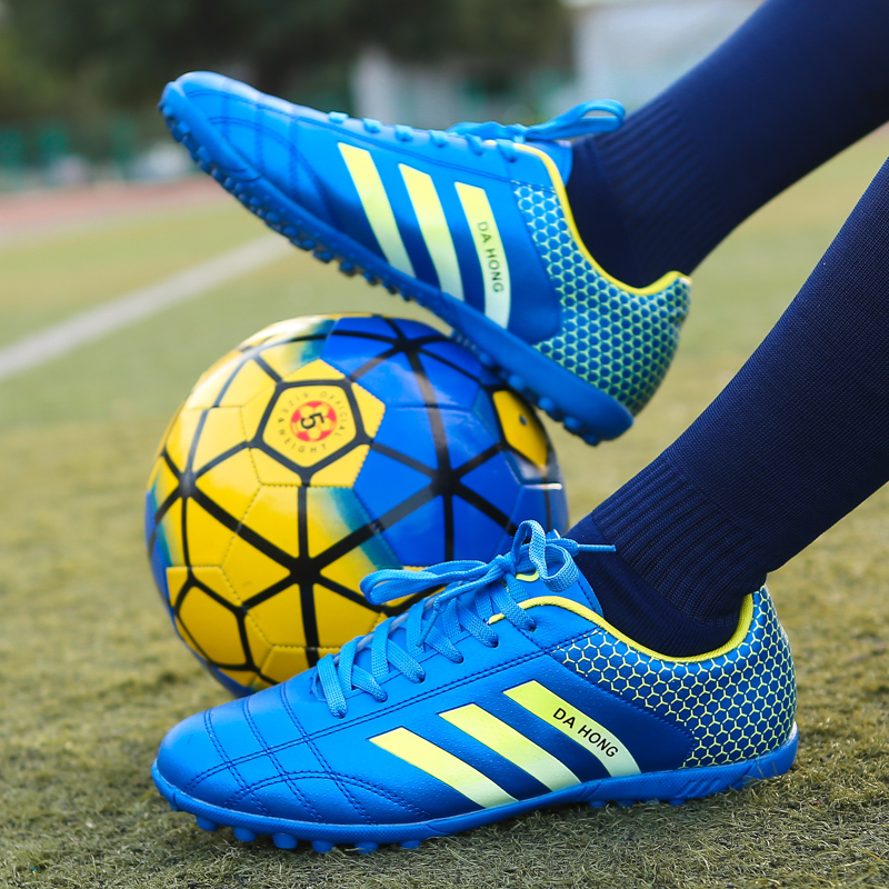 Kids Men Professional Spike Football Boots Women Non-slip Breathable Sport Soccer Shoes