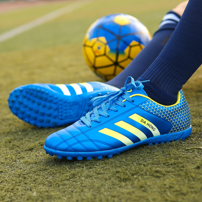 Kids Men Professional Spike Football Boots Women Non-slip Breathable Sport Soccer Shoes
