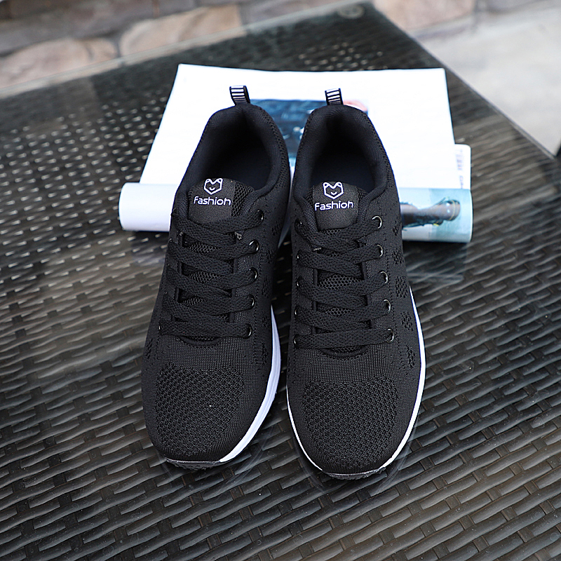 Women Breathable Soft Sport Shoes Plus Size Casual Walking Shoes Leisure Running Sneakers