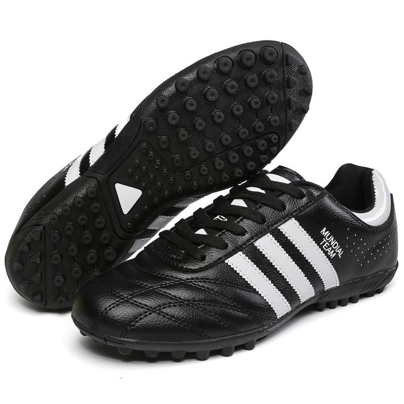 Men Breathable Broken Nail Football Boots Plus Size Kids and Women Comfortable Outdoor Soccer Shoes