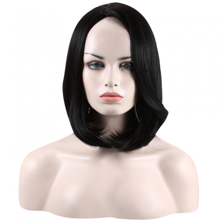 Short Side Part Tail Upwards Natural Straight Bob