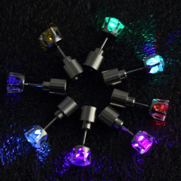 1 Pair Light Up LED Bling Earrings ear Studs Dance Party Accessories Blinking