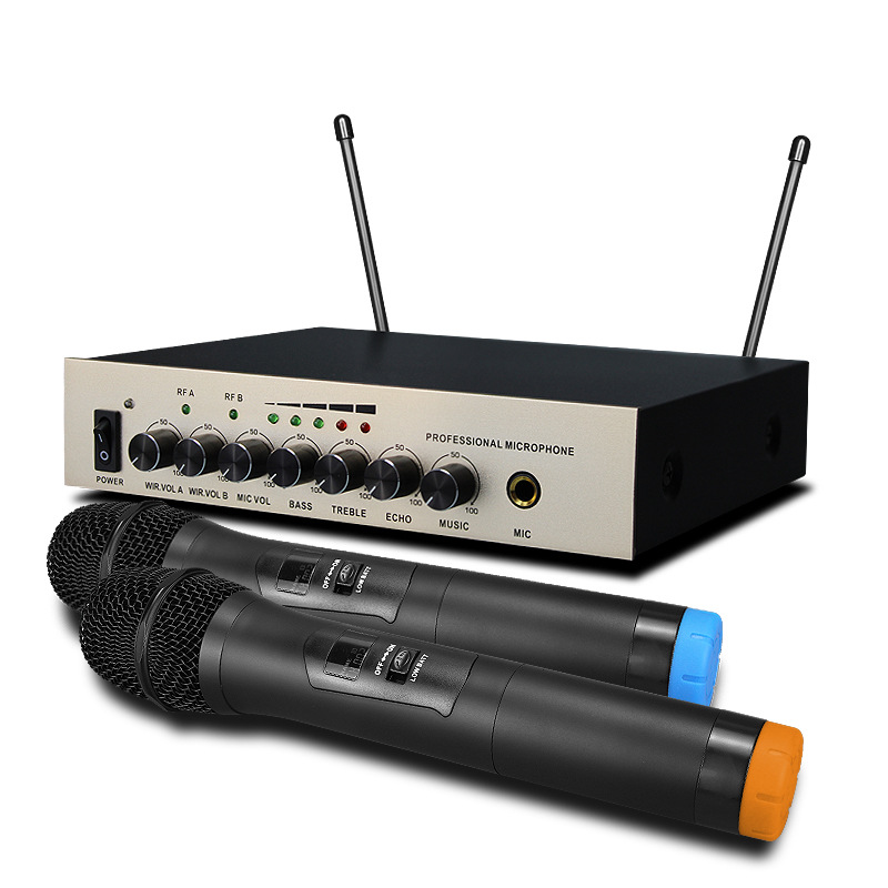 Wireless Microphone with Self-tuning Reverb