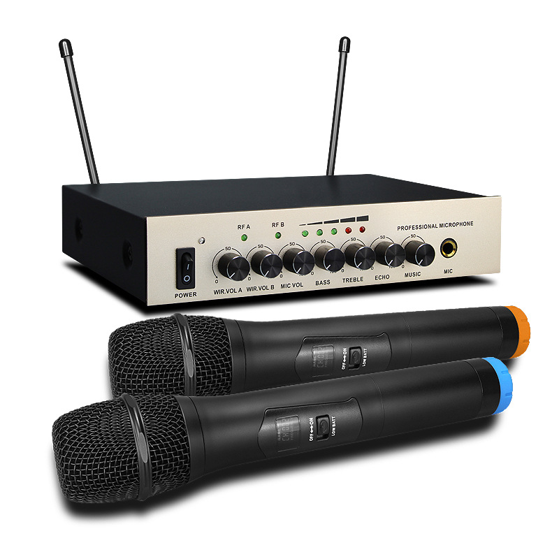 Wireless Microphone with Self-tuning Reverb