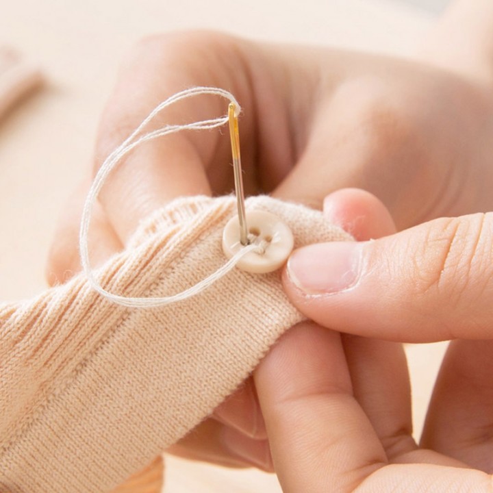 Sewing Box Needle Sewing Thread Scissor Sewing Kit