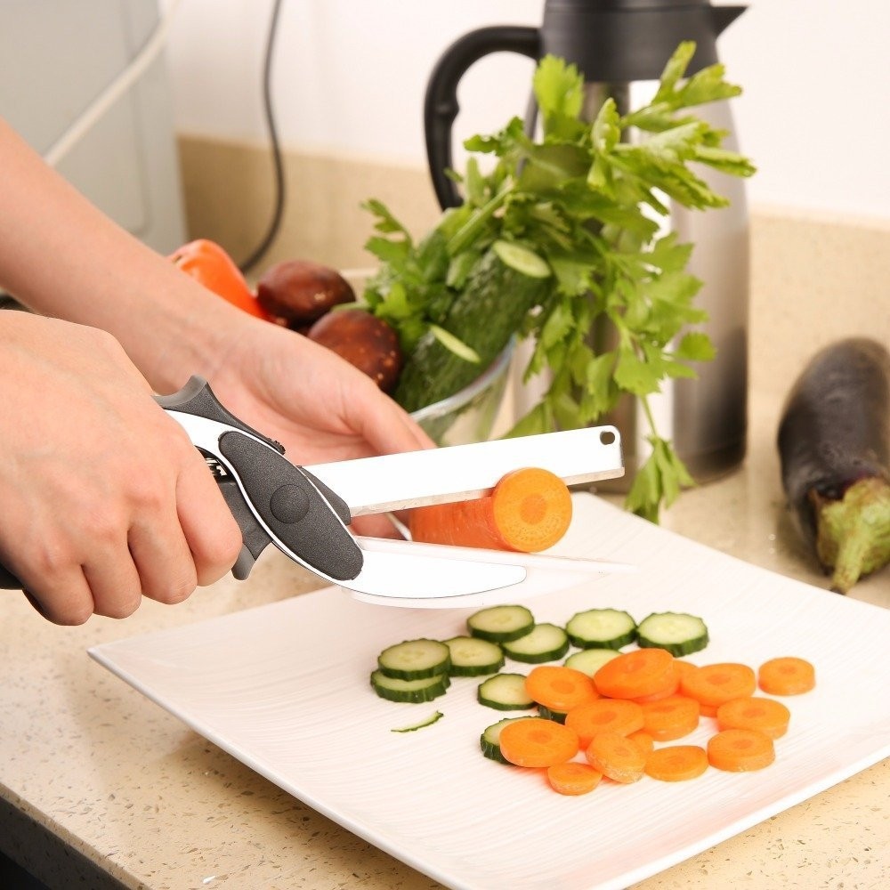 2 in 1 Kitchen Fruits Vegetable Scissors Cutting Board Ourdoor Food Cutter Knife