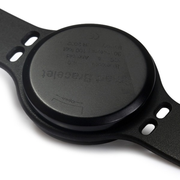 FR301 Bluetooth 4.0 Smart Wristband Watch Call / SMS Reminder Pedometer Sleep Monitor Remote Camera TPU Band