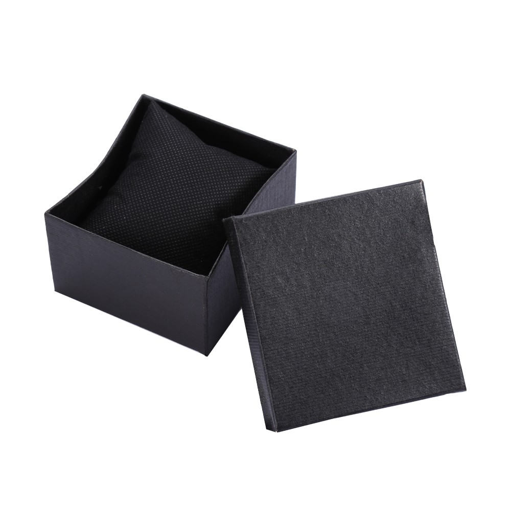 Curren 8250 Male Quartz Watch Decorative Sub-dial Luminous Men Wristwatch