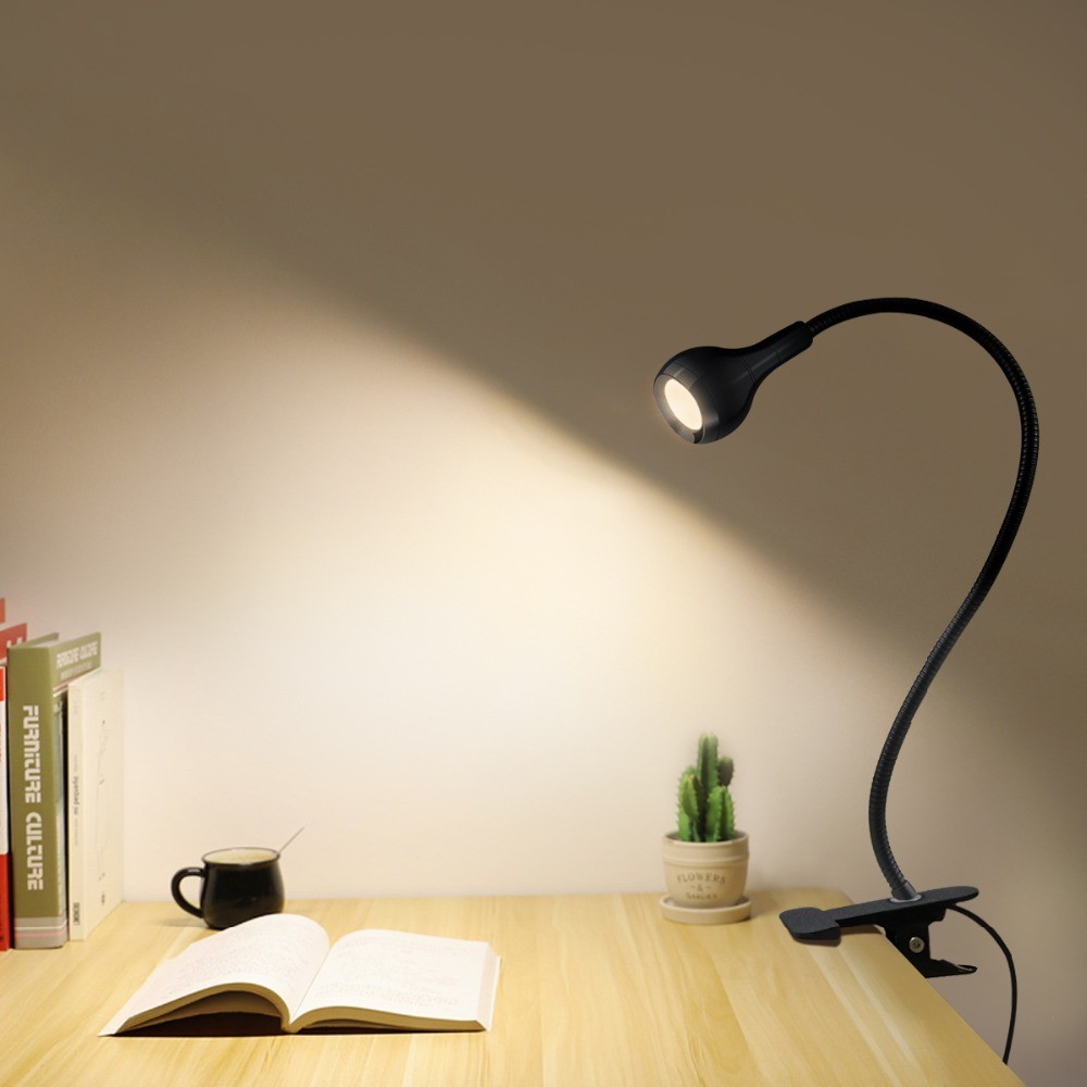 Highlight USB clip-on table lamp