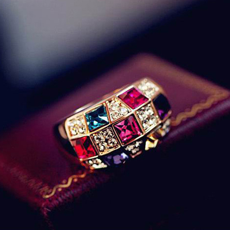 Hot Sale Luxury Women Colourful Rhinestone Crystal Finger Dazzling Ring Jewelry