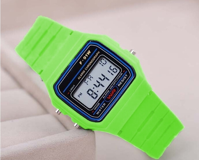 Wholesale and retail Movement Digital Watch Multifunction Ultra Thin Luminous Alarm Clock Child