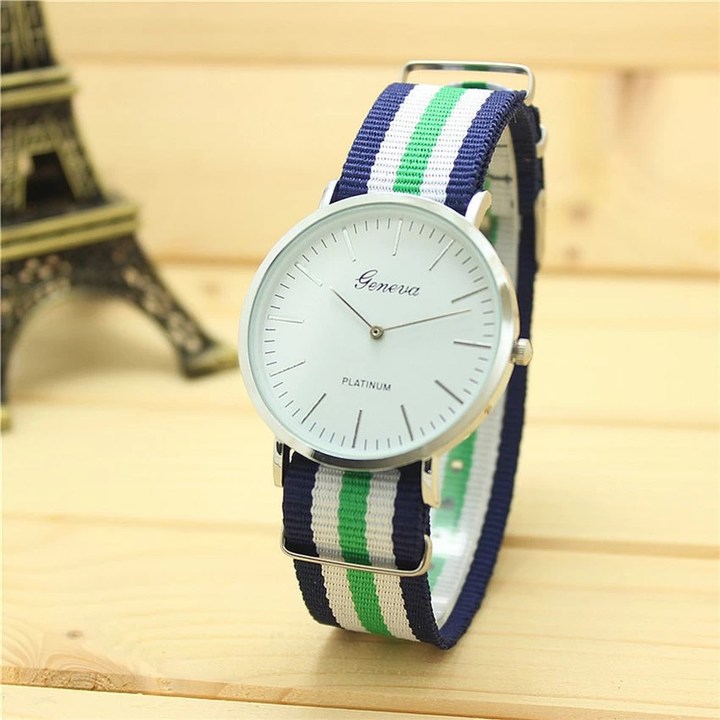 Mens Watch Fashion Casual Quartz Watch Geneva Fabric Nylon Canvas Military Wrist Watch