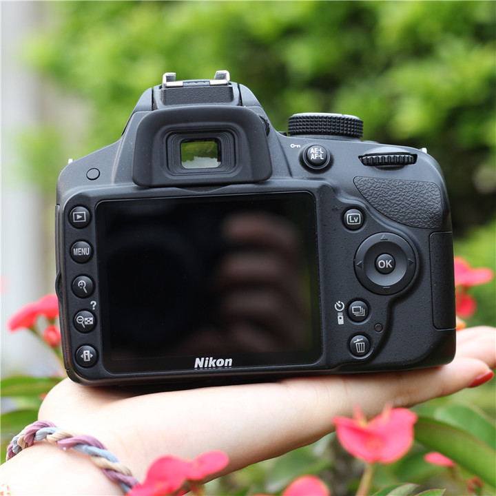 Nikon D3200 DSLR Camera with 18-55mm Lens-Household package 99% New Used
