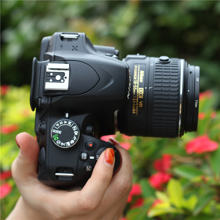 Nikon D3200 DSLR Camera with 18-55mm Lens-Household package 99% New Used
