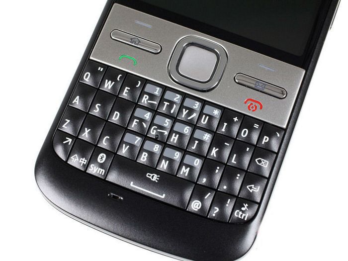 Refurbished phone Nokia E5-00 5MP Camera 3G network english languge cell phones