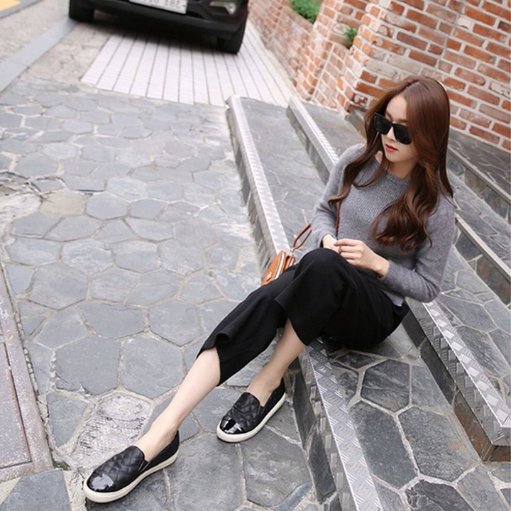 Casual High-waisted Wide Leg Pants Solid Color Calf-length Pants for Female